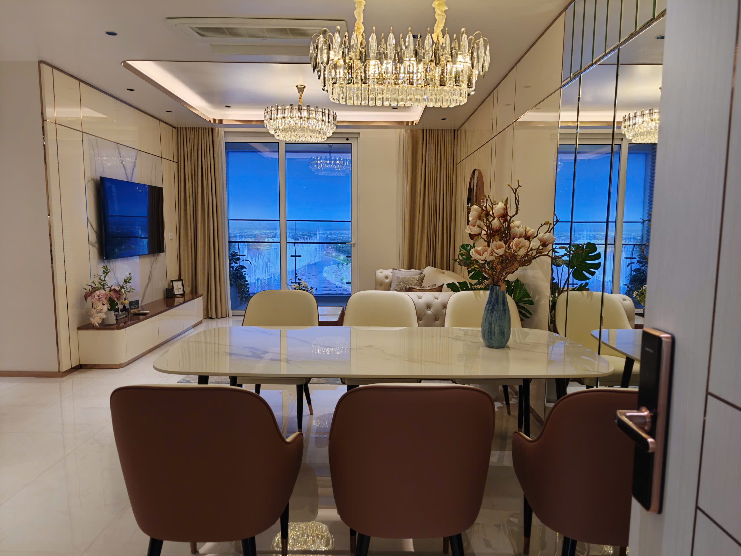 Nhà mẫu căn hộ Diamond Sky Vạn Phúc 